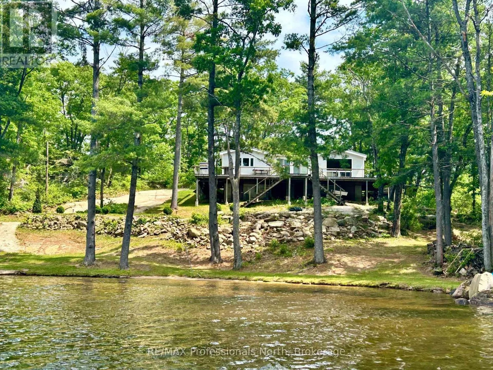 385 ISLAND 38