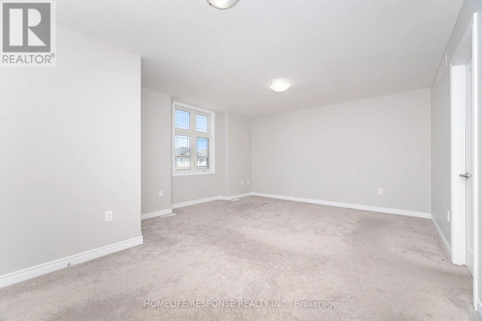 9 BOWMAN CRESCENT