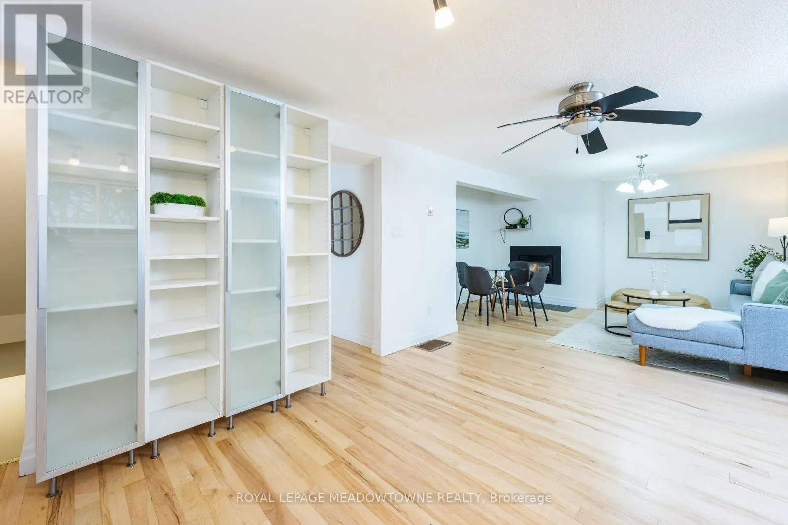 21 BRIARLEA ROAD