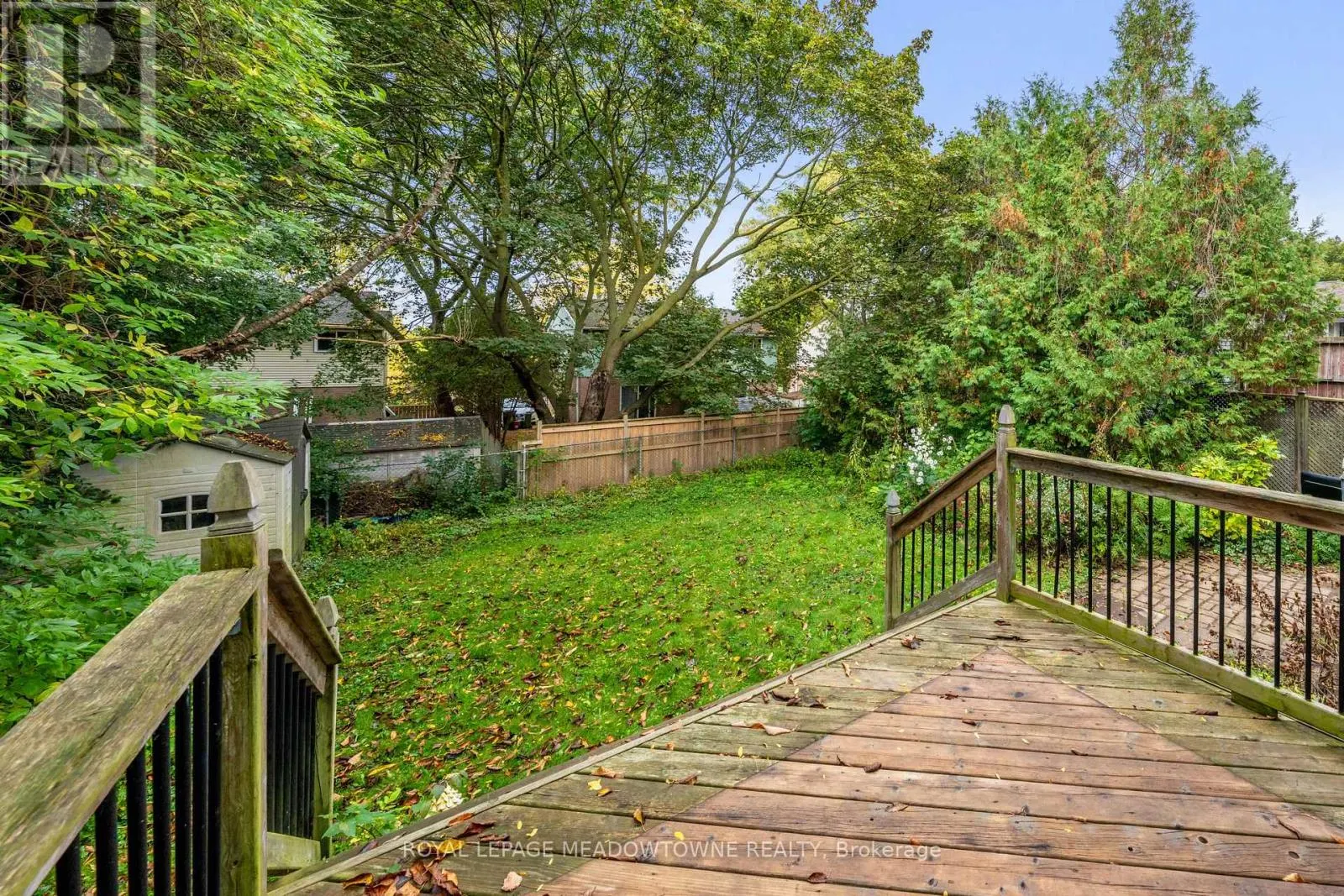 21 BRIARLEA ROAD