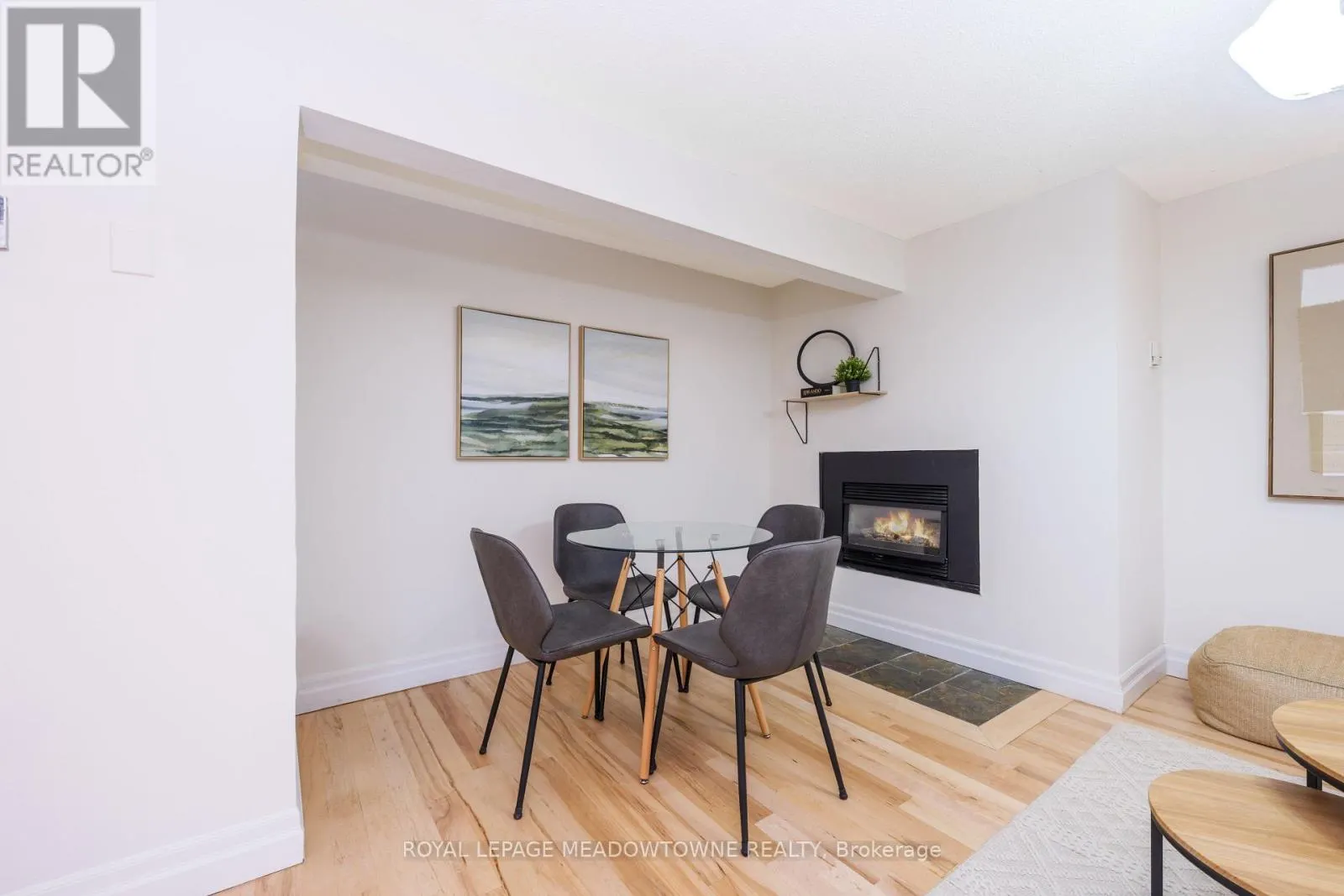 21 BRIARLEA ROAD