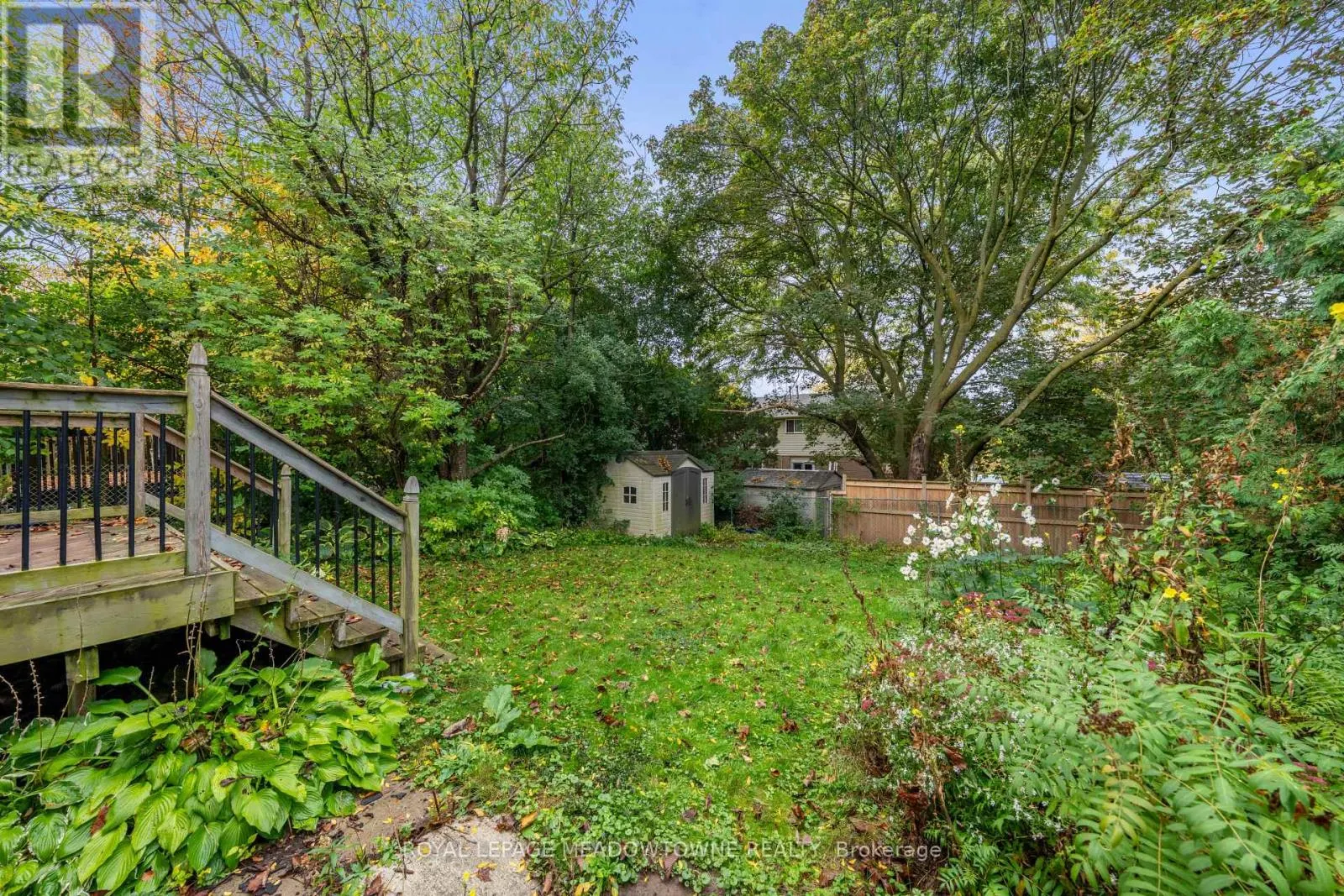 21 BRIARLEA ROAD