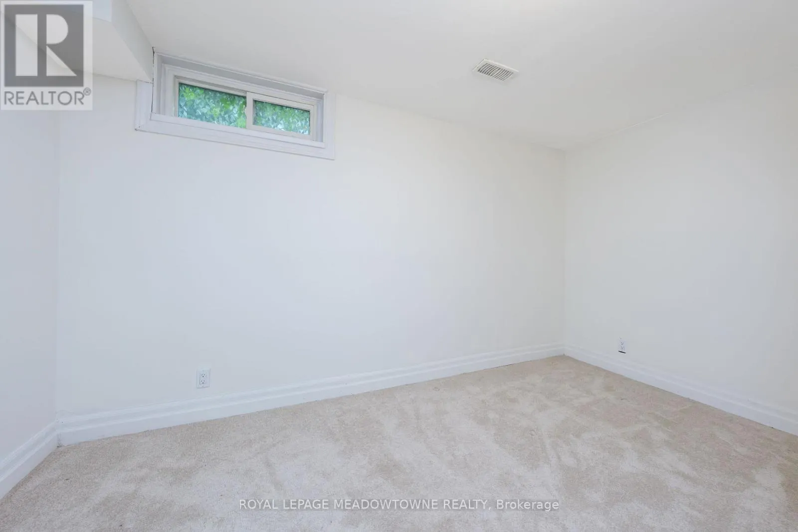 21 BRIARLEA ROAD