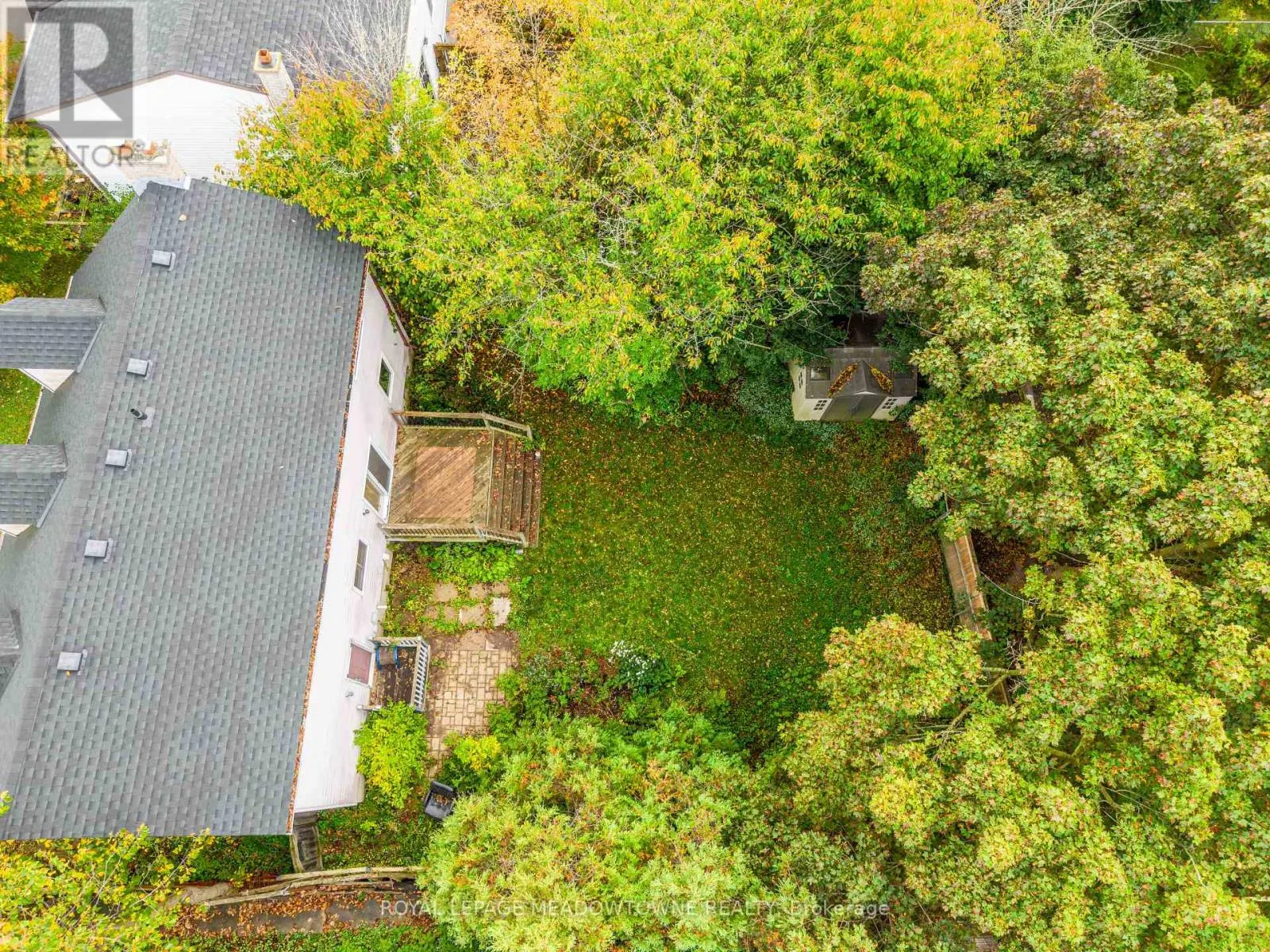 21 BRIARLEA ROAD