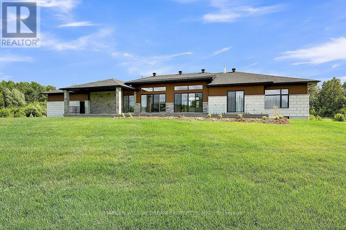 1070 GREEN JACKET CRESCENT