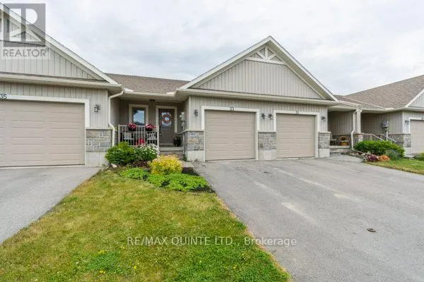 33 CHINOOK STREET