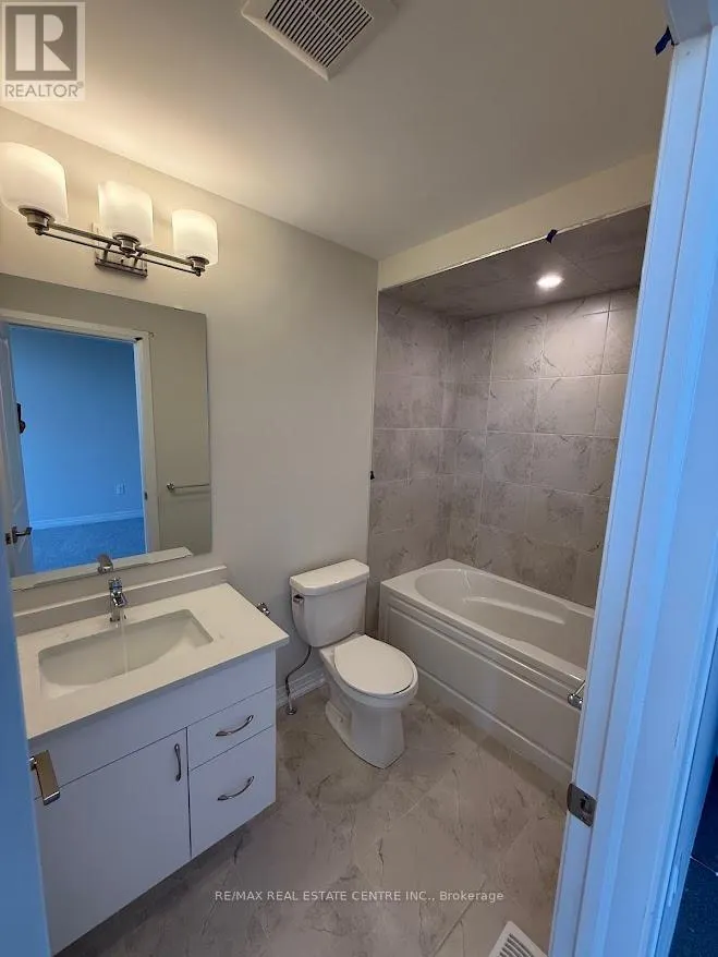 41 - 660 COLBORNE STREET W