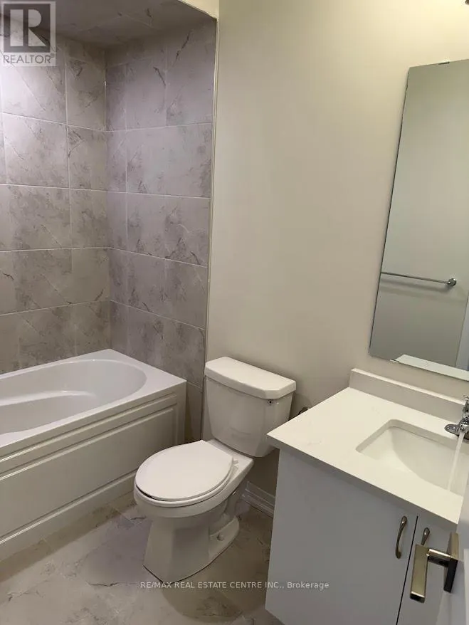 41 - 660 COLBORNE STREET W