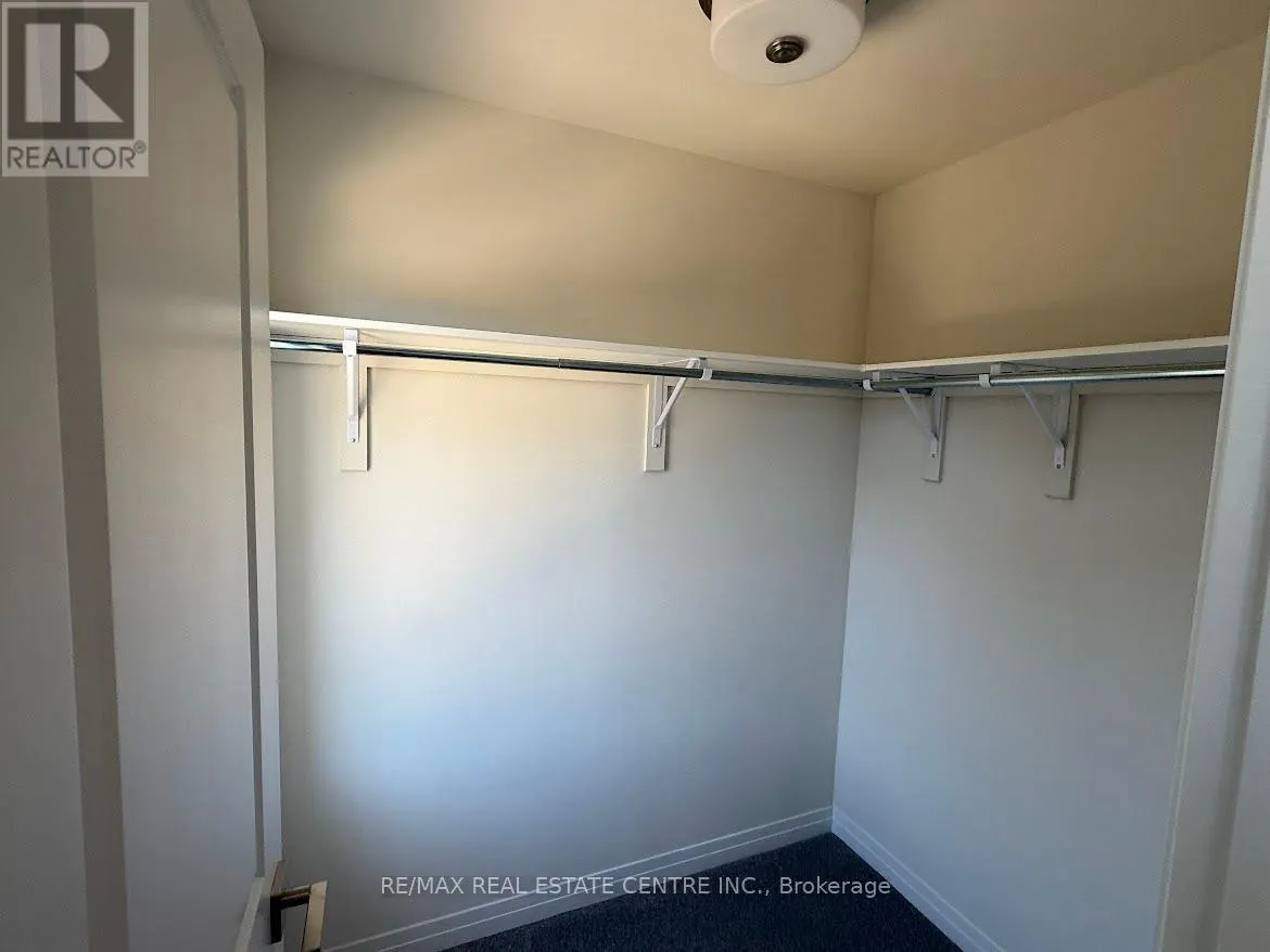 41 - 660 COLBORNE STREET W
