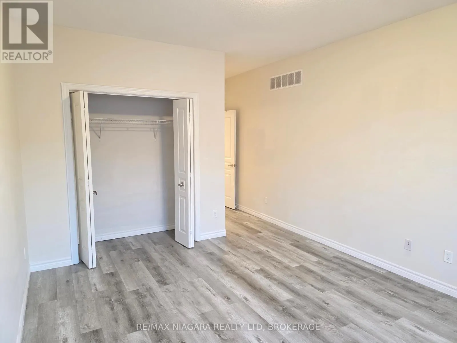 24 ELLIS AVENUE