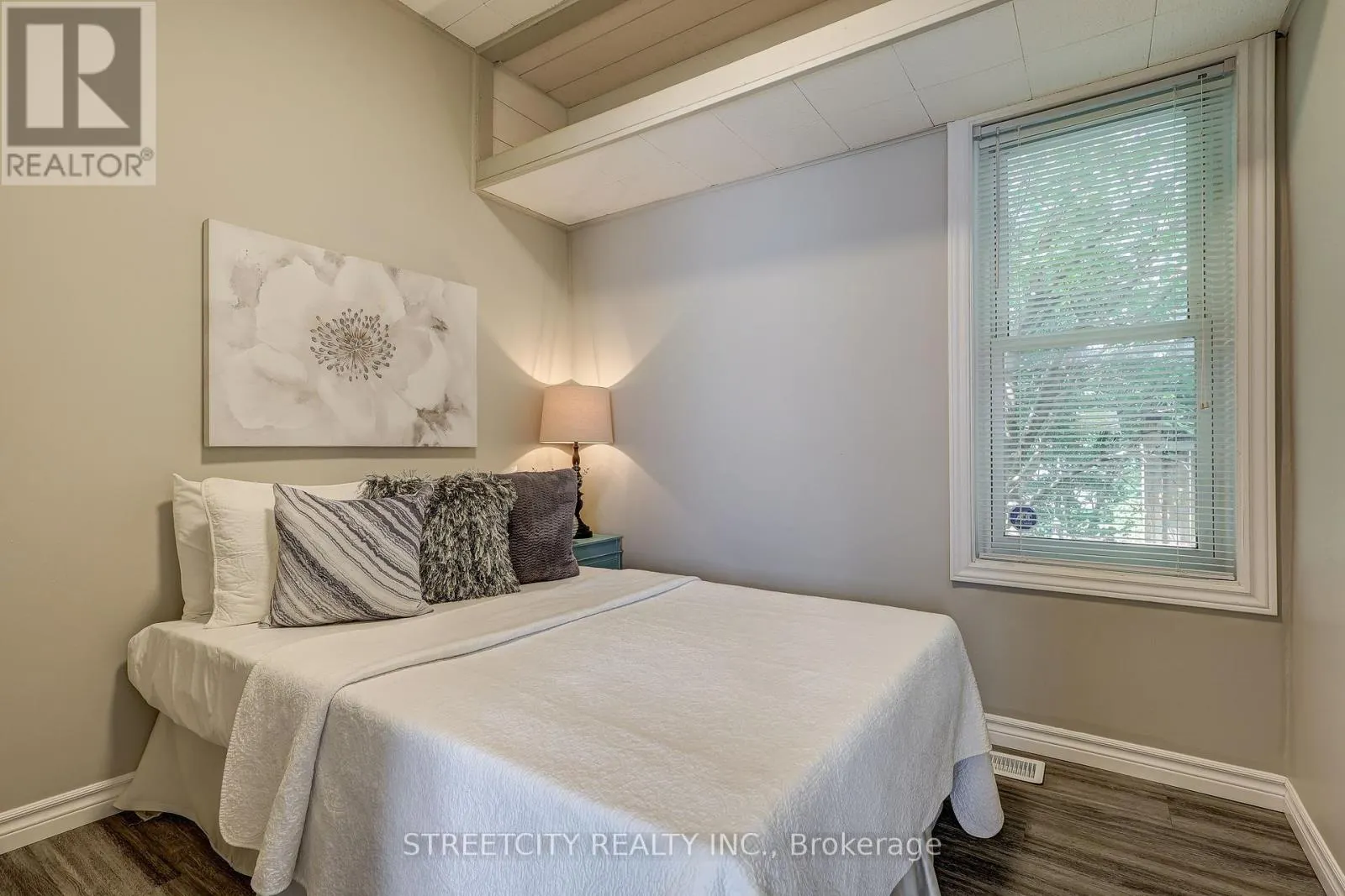 12 CAVENDISH CRESCENT