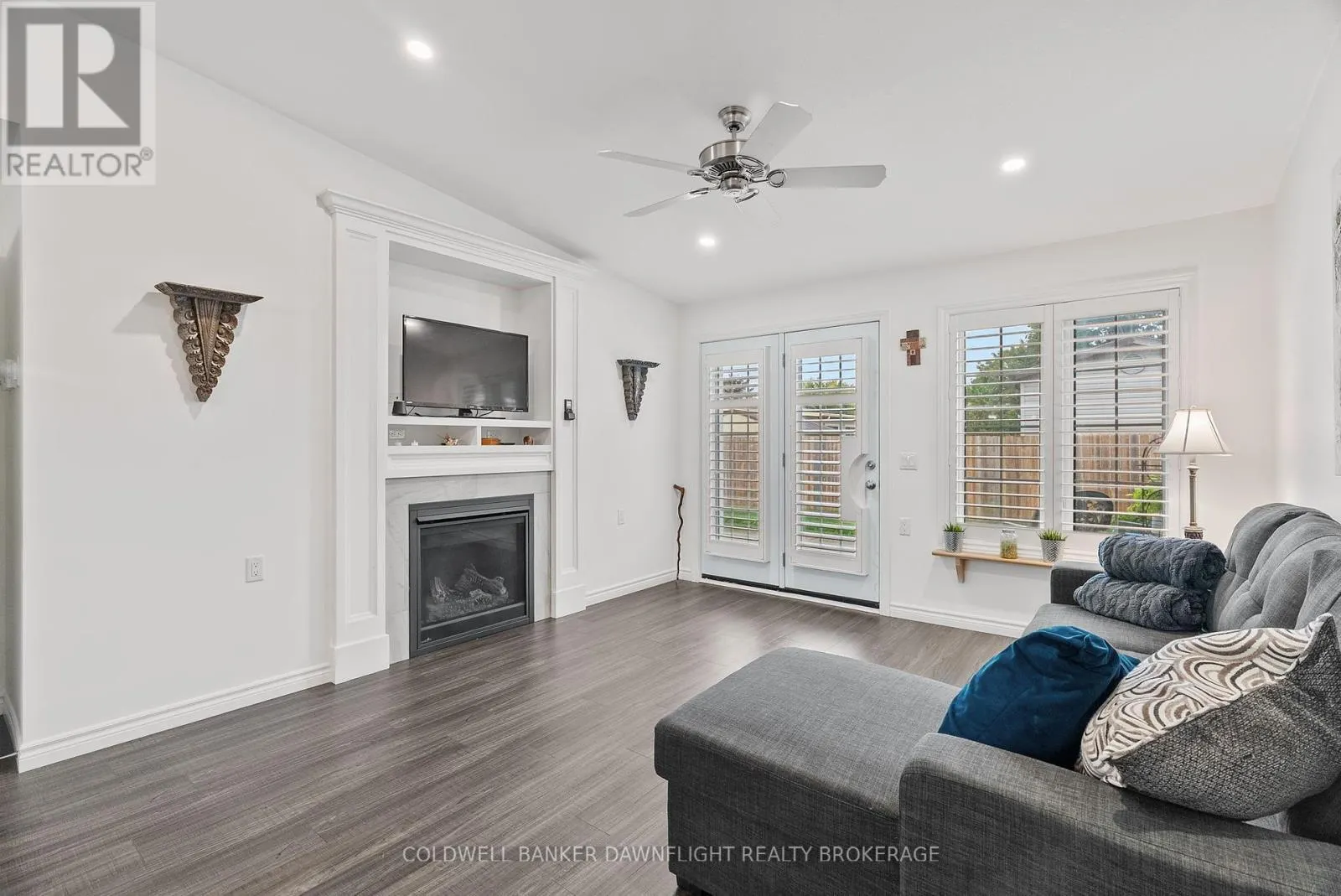 18 DEVON DRIVE