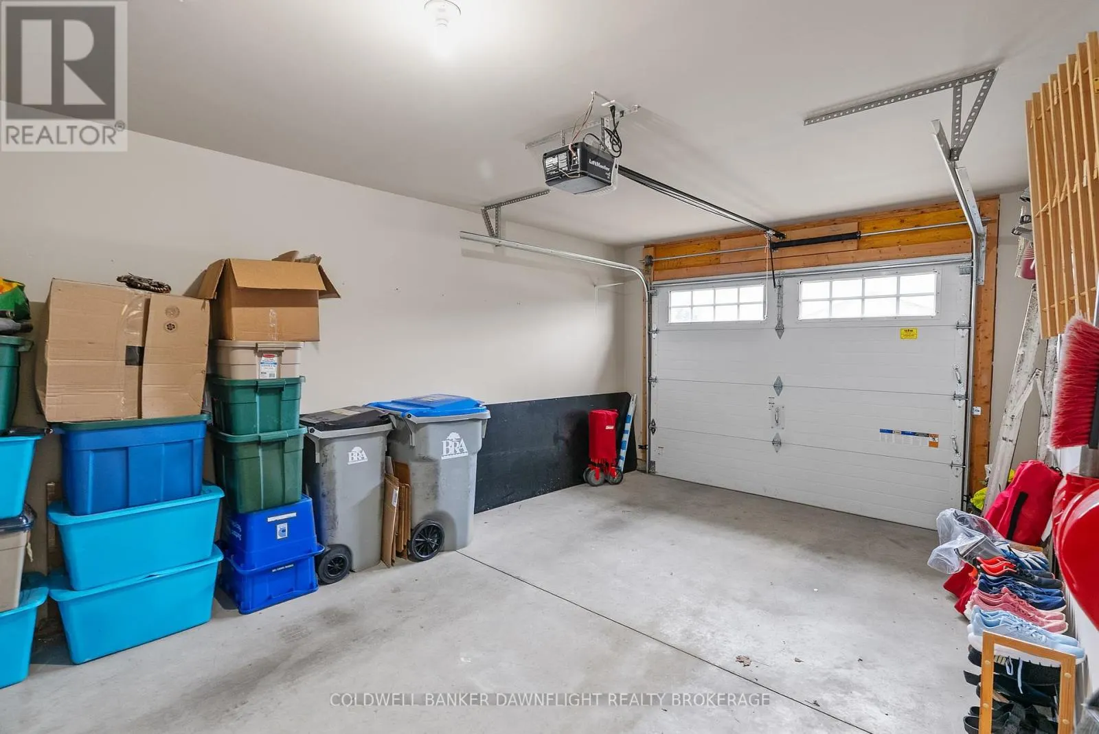 18 DEVON DRIVE