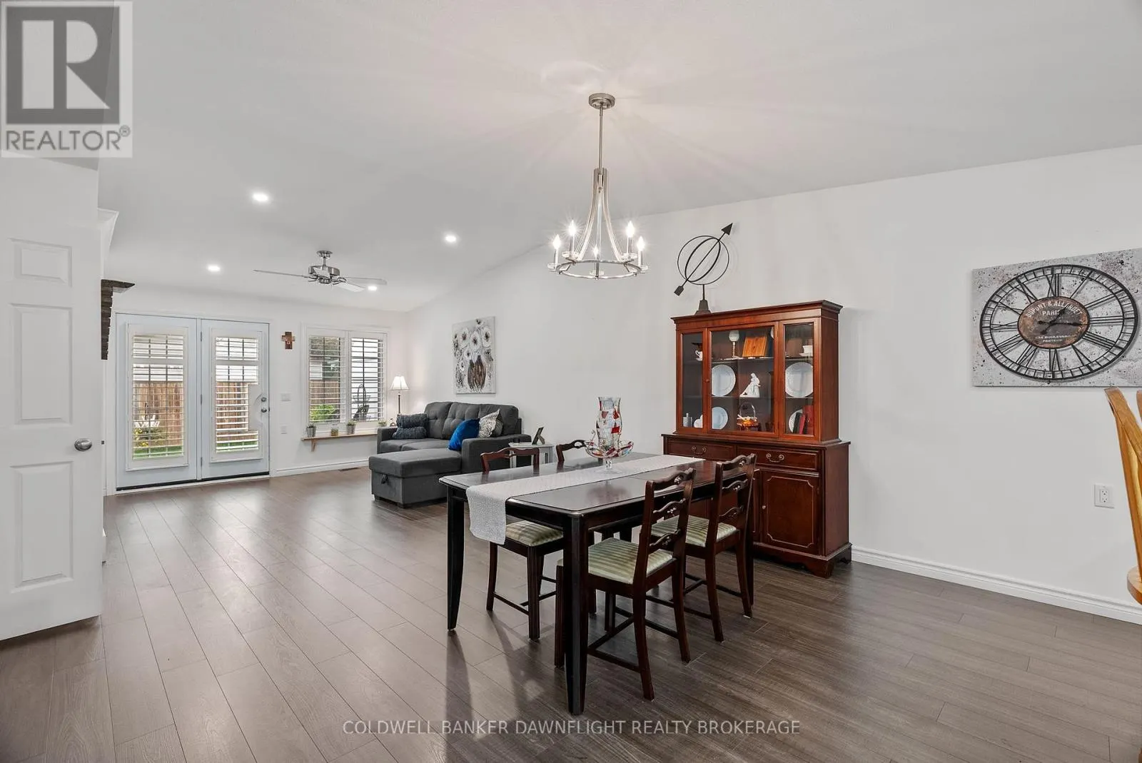18 DEVON DRIVE