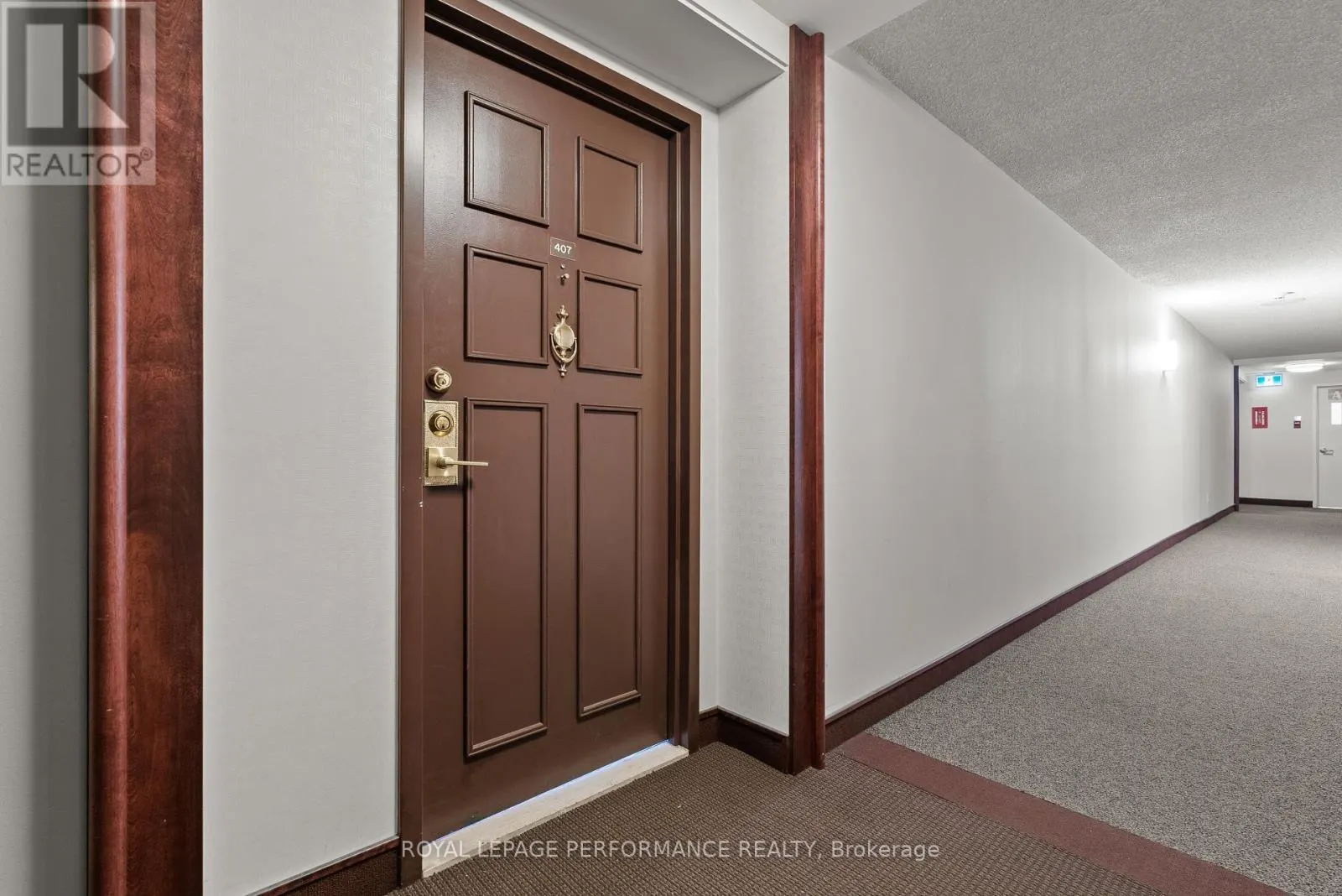 UNIT #407 - 200 LAFONTAINE AVENUE