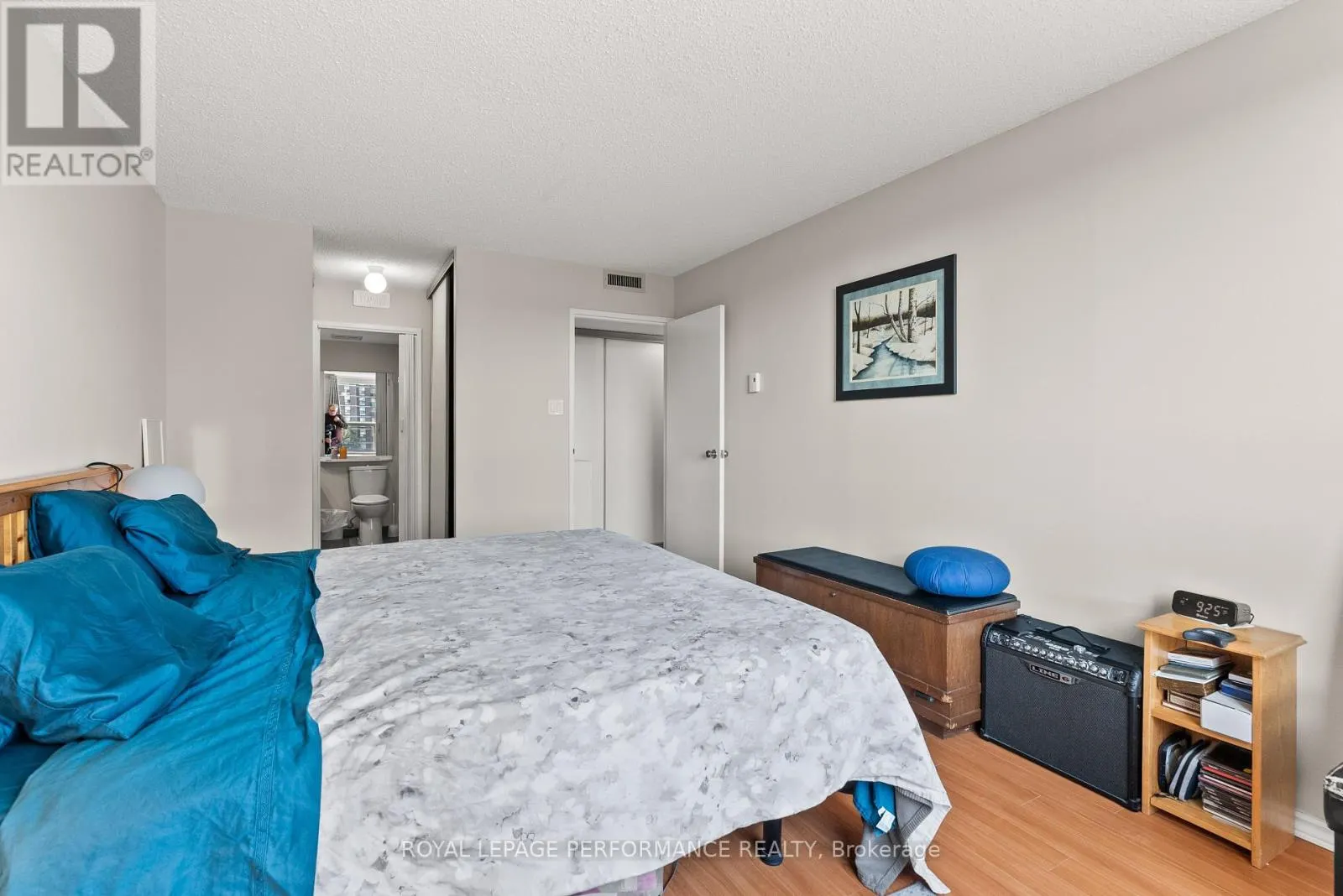 UNIT #407 - 200 LAFONTAINE AVENUE