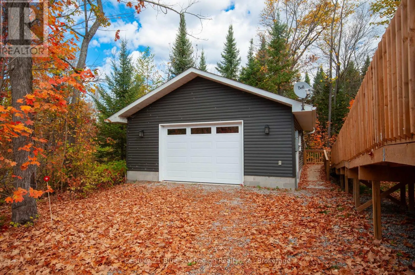 202 YELLEK TRAIL