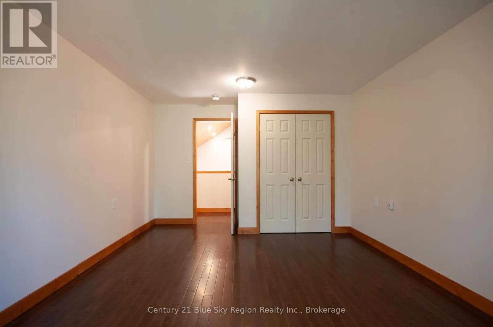 202 YELLEK TRAIL