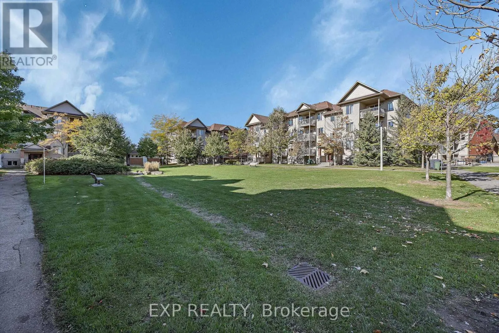 6 - 585 STONEFIELD PRIVATE