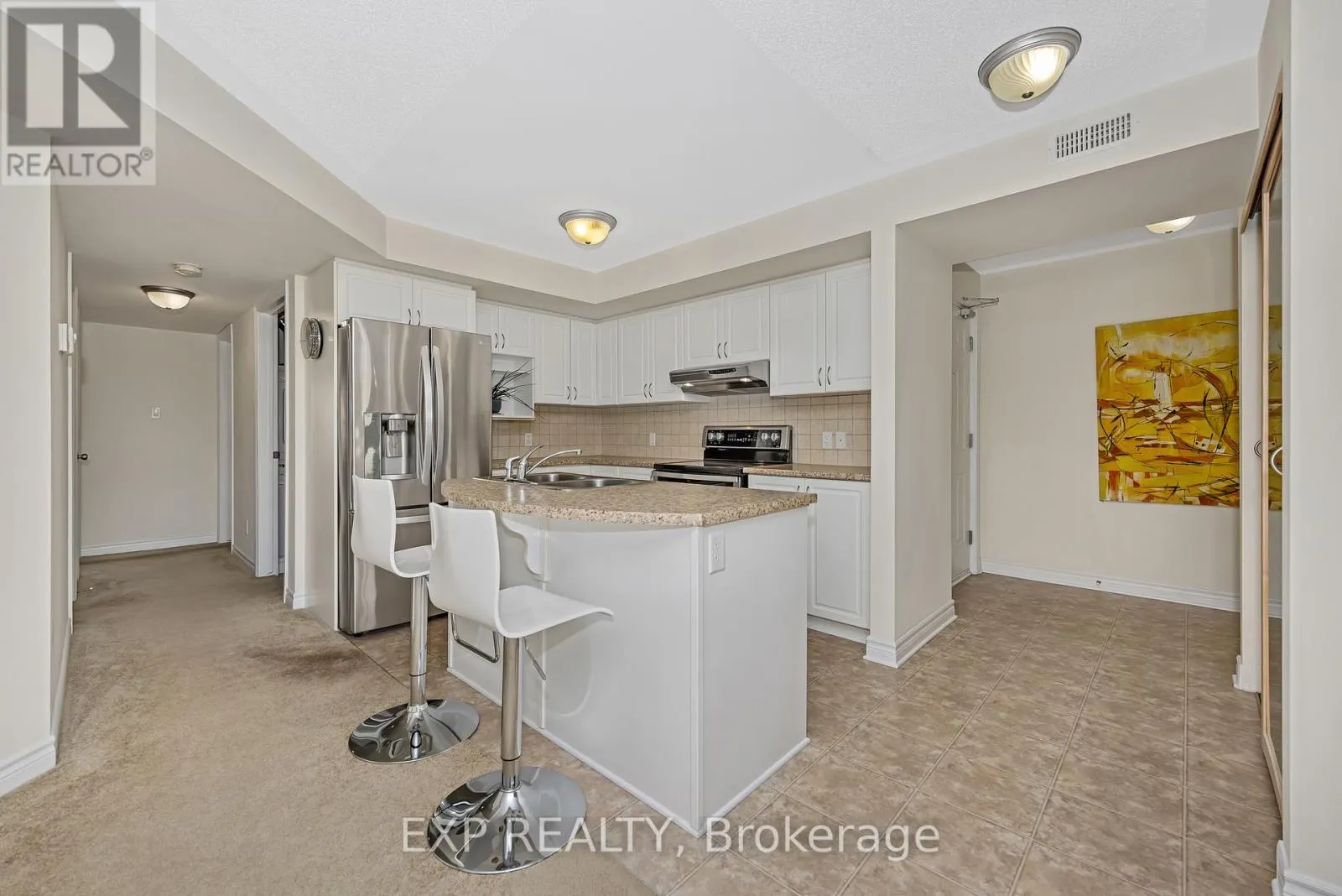 6 - 585 STONEFIELD PRIVATE