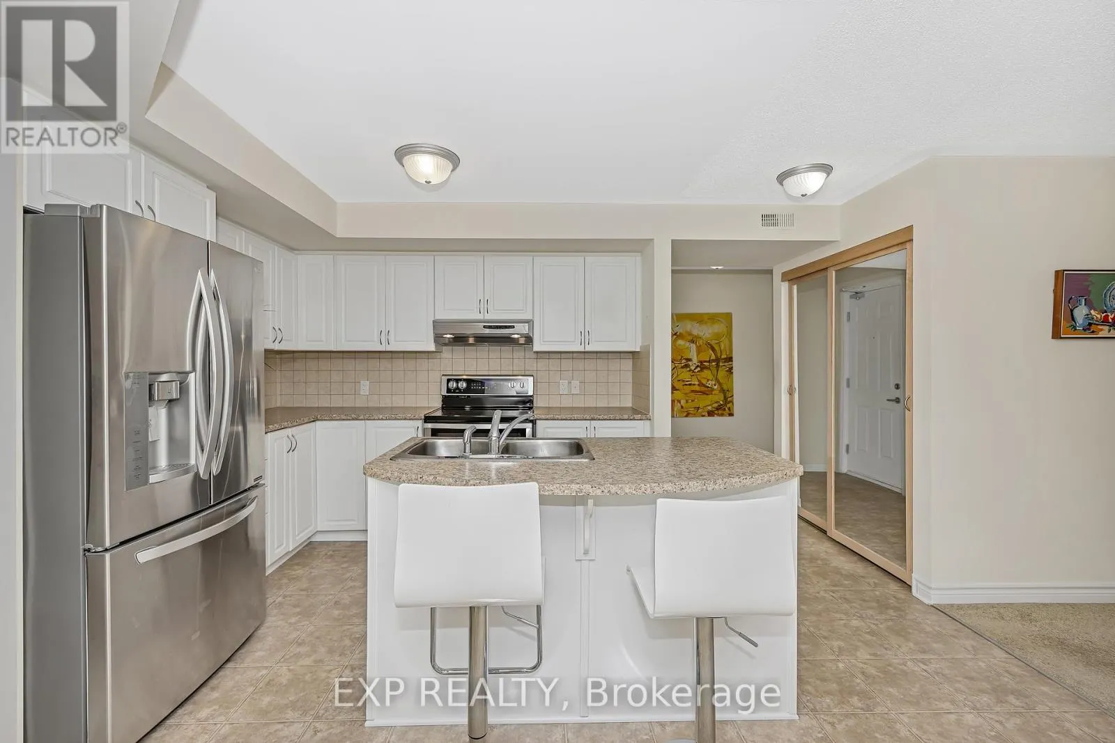6 - 585 STONEFIELD PRIVATE