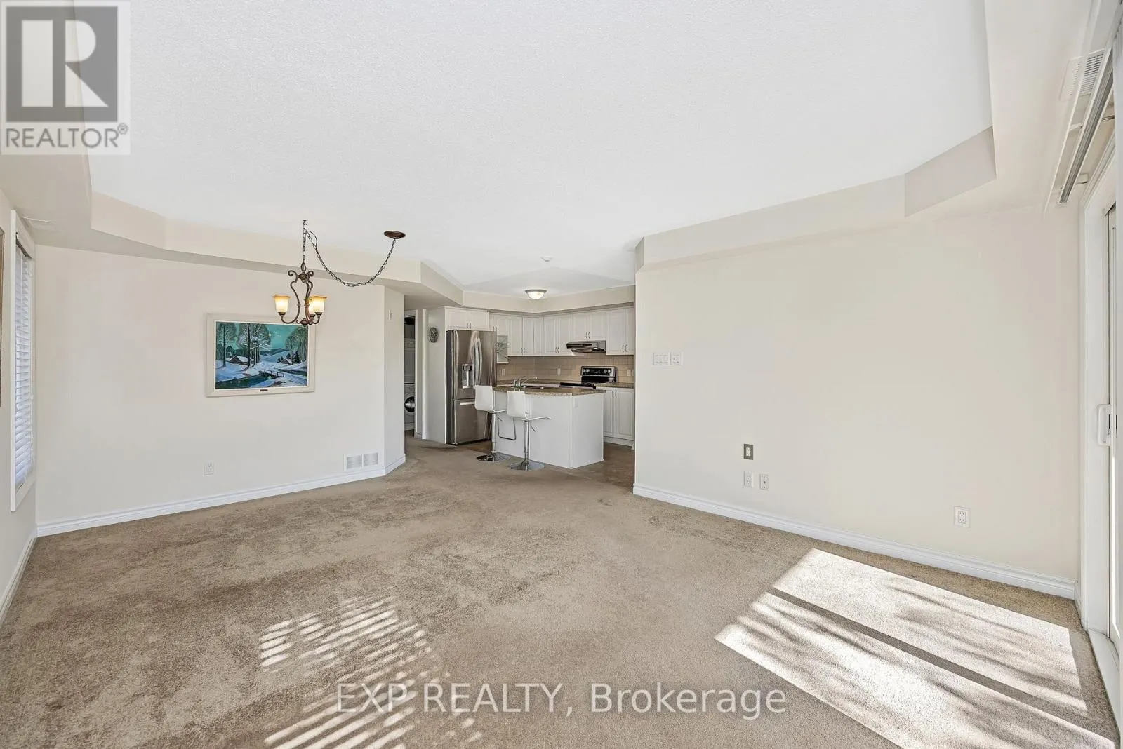 6 - 585 STONEFIELD PRIVATE