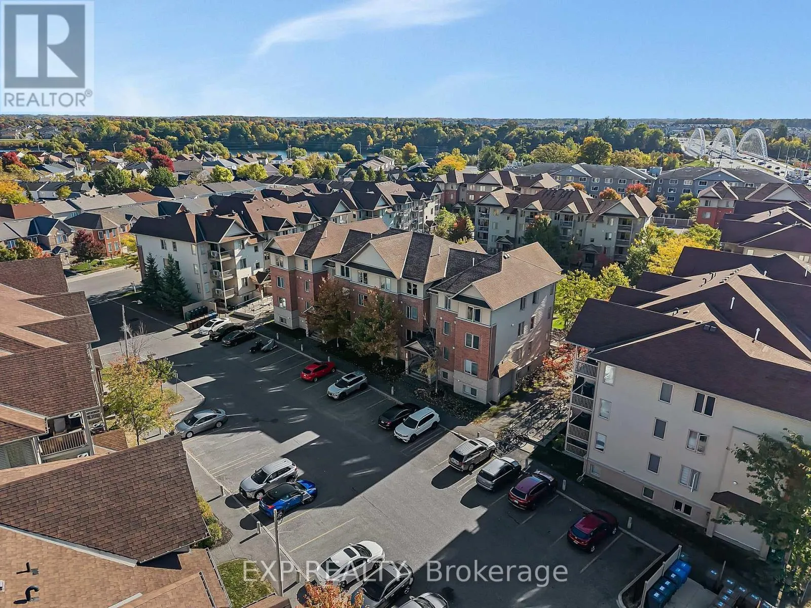 6 - 585 STONEFIELD PRIVATE