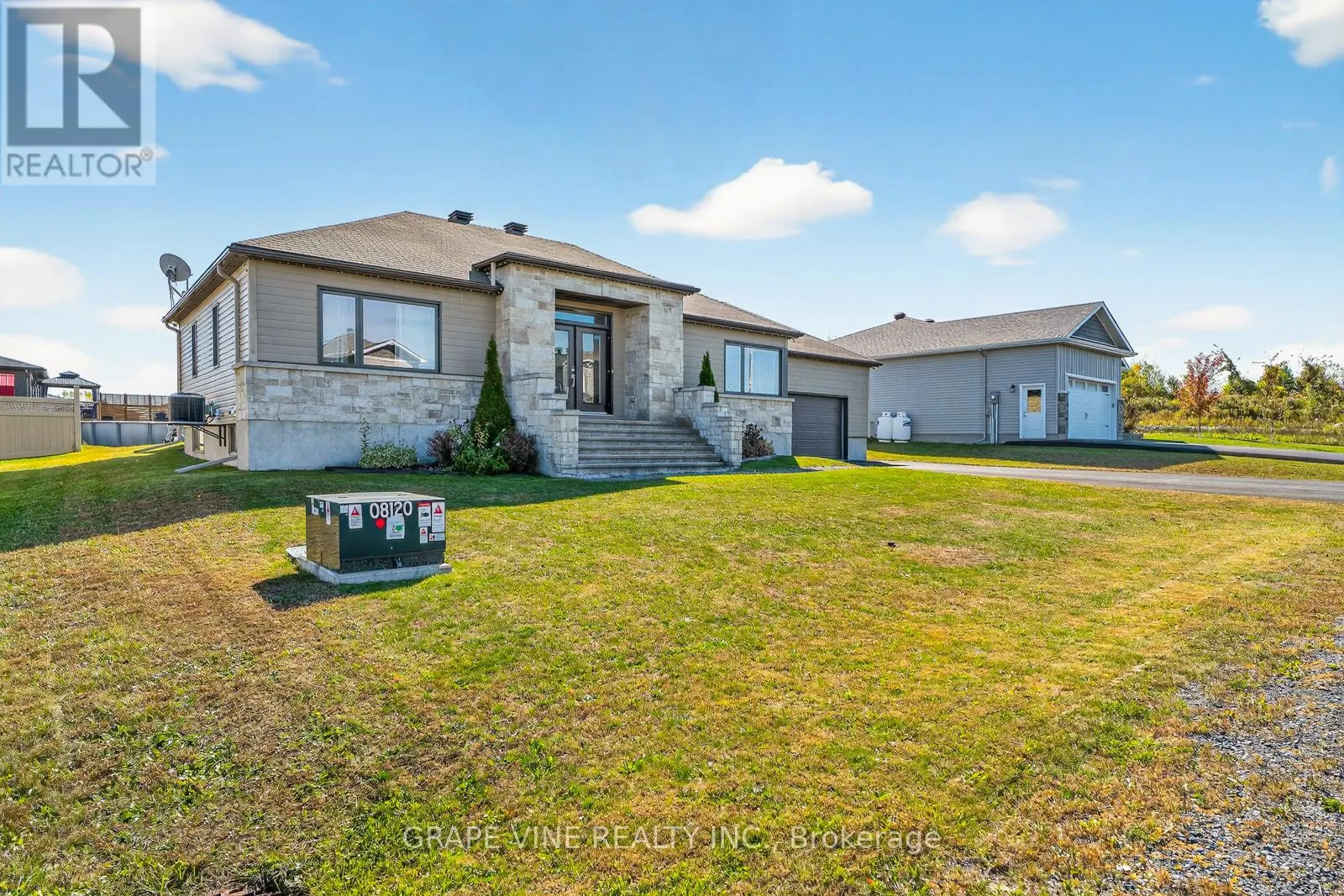 18 CALCO CRESCENT