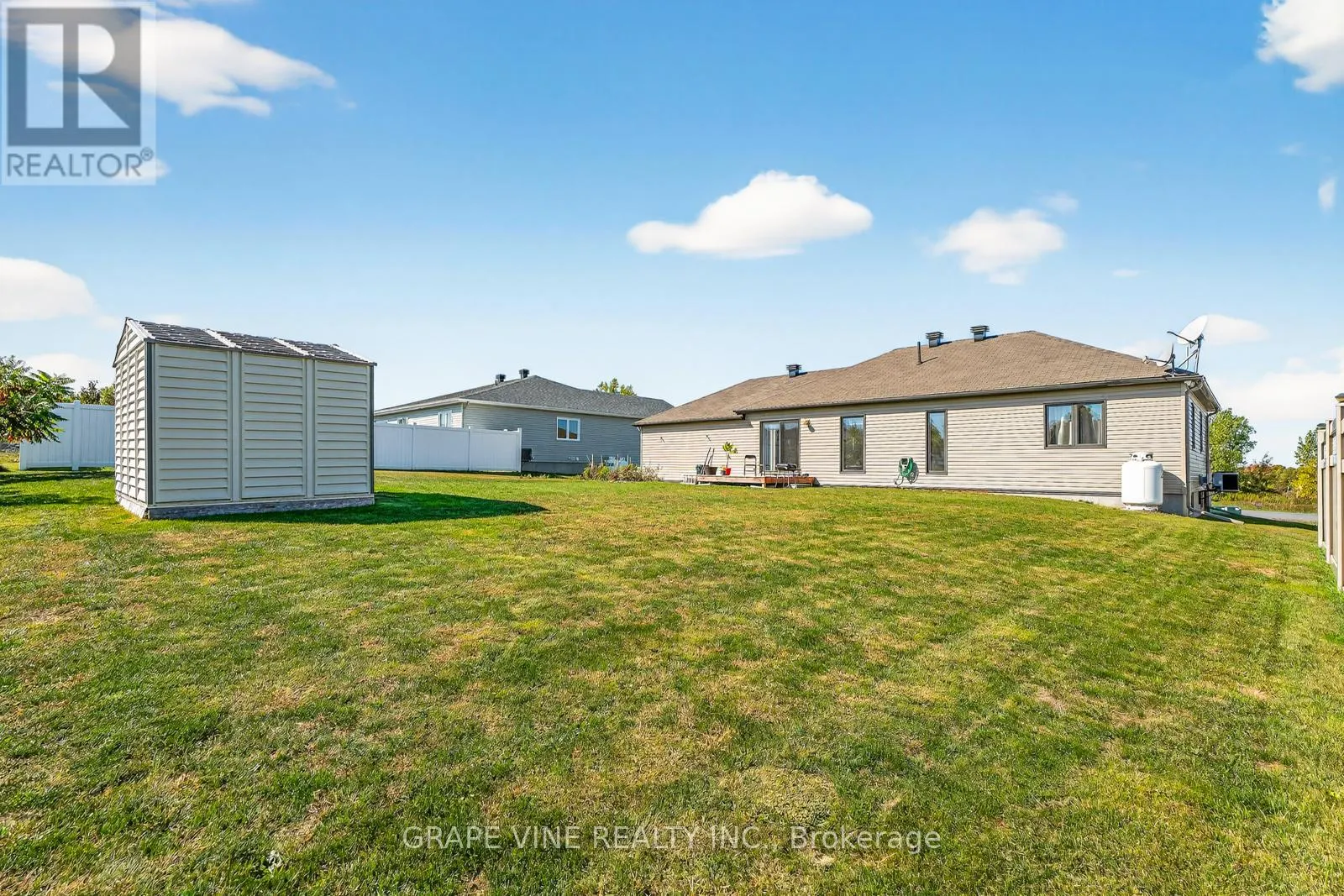 18 CALCO CRESCENT