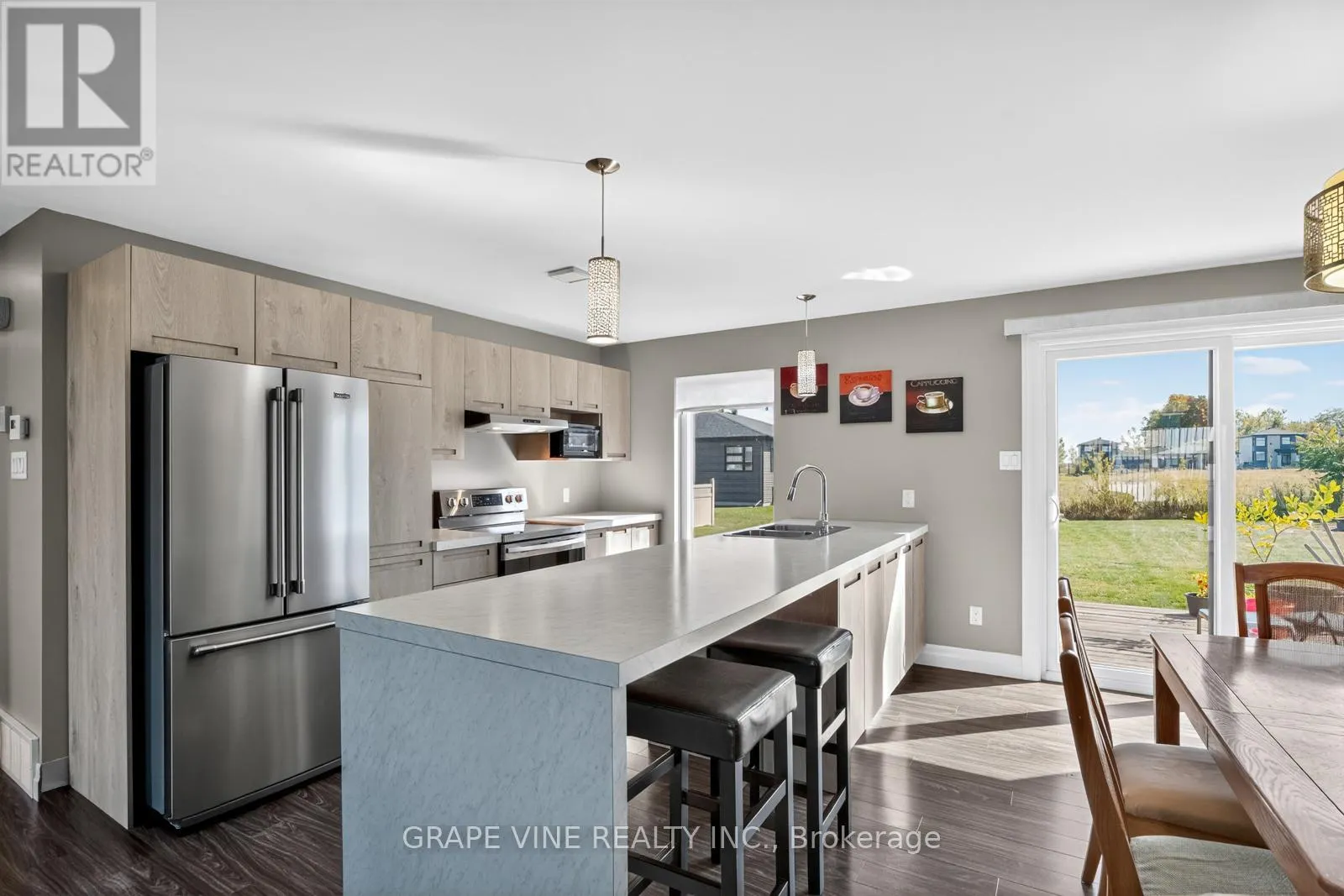 18 CALCO CRESCENT