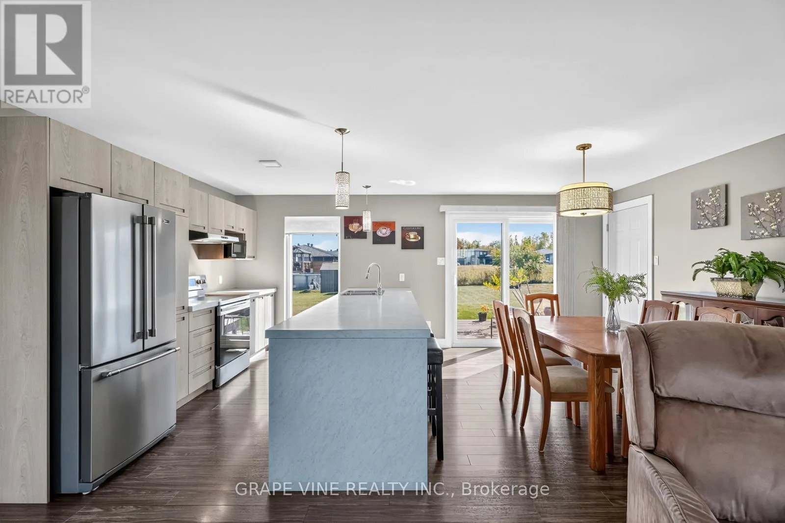 18 CALCO CRESCENT