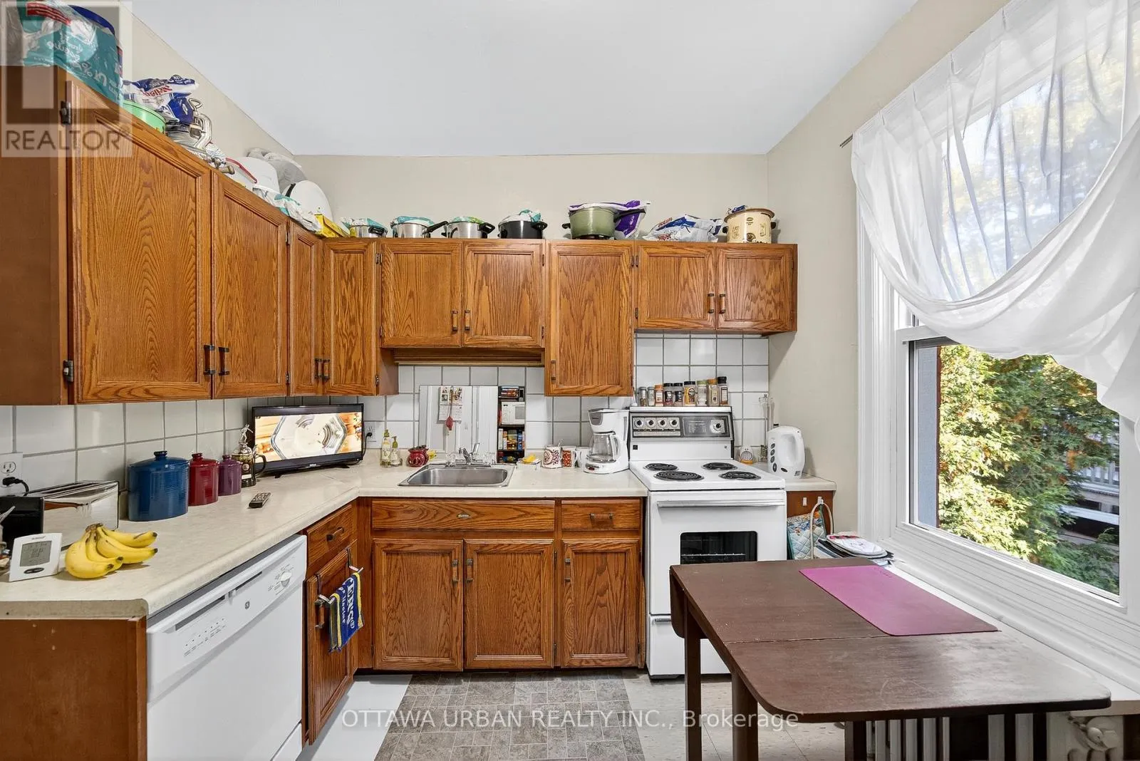 101 STRATHCONA AVENUE