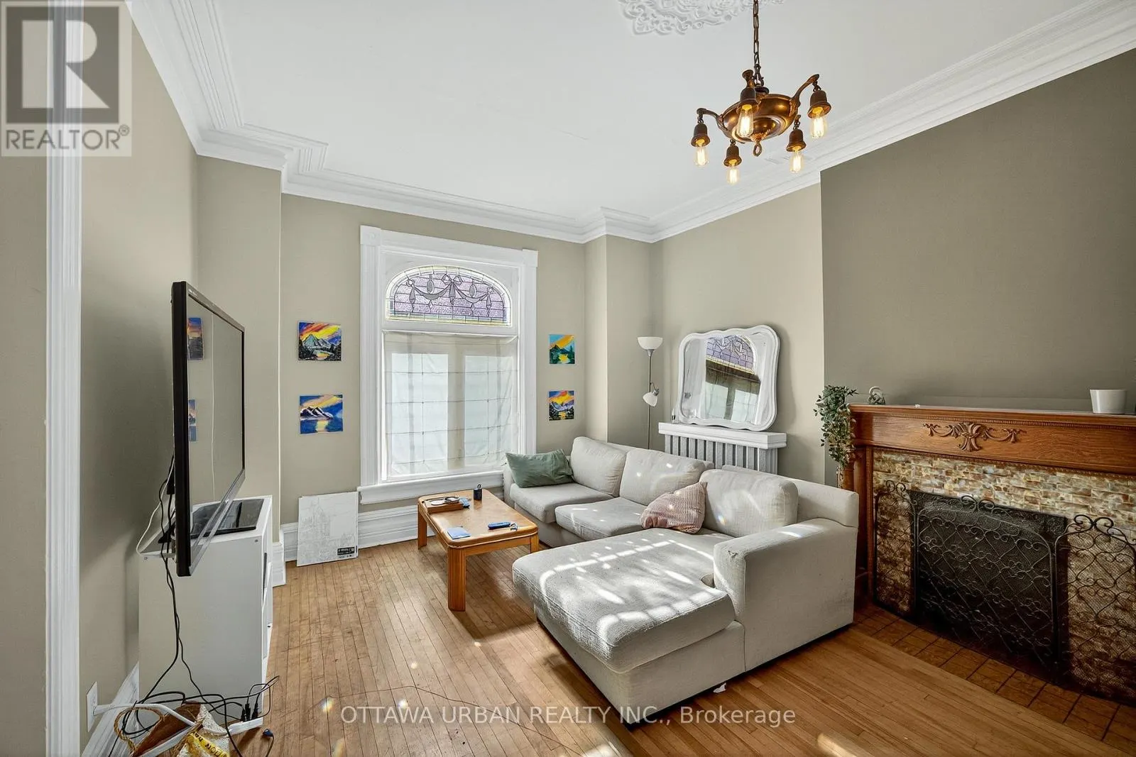 101 STRATHCONA AVENUE