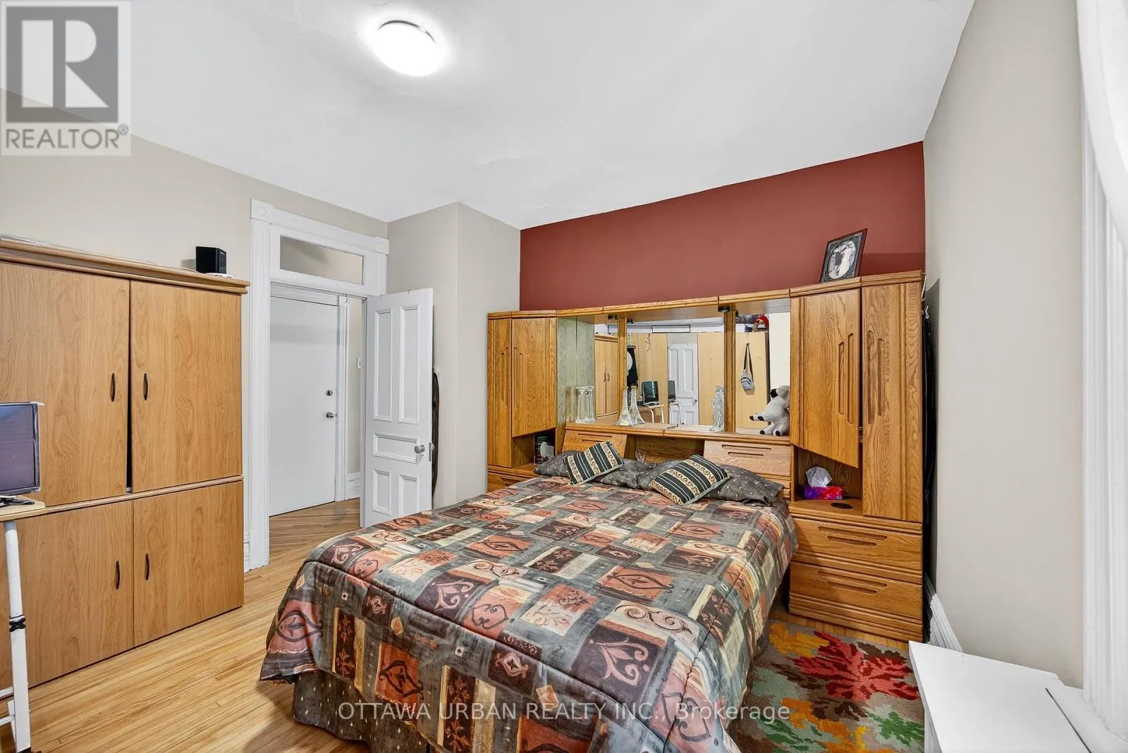 101 STRATHCONA AVENUE