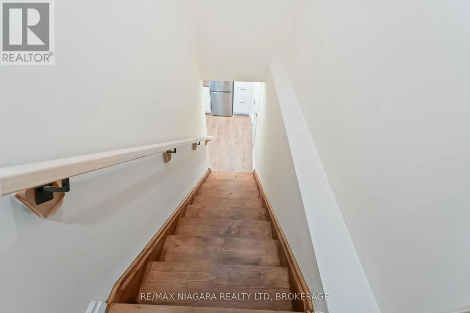 89 BAYVIEW DRIVE