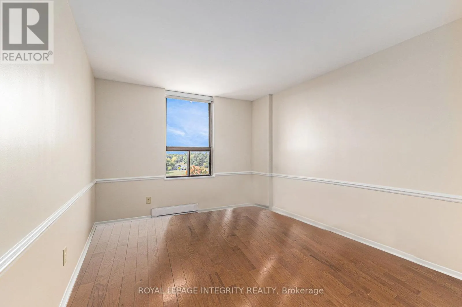 602 - 50 EMMERSON AVENUE