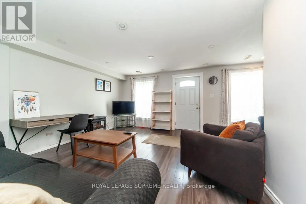 13 ROBINS AVENUE