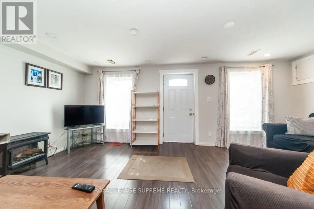 13 ROBINS AVENUE