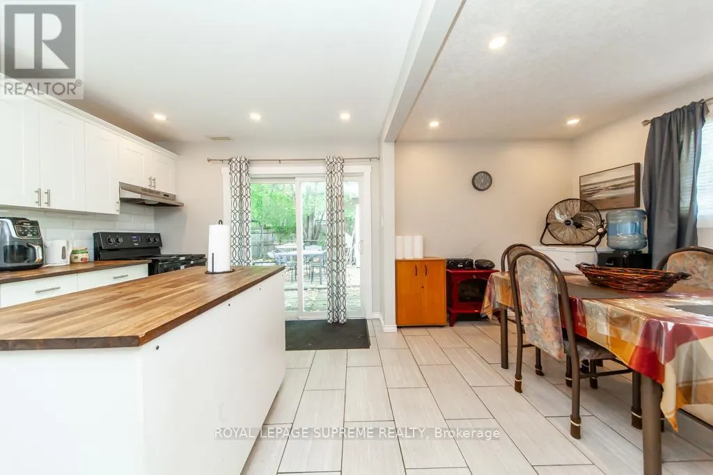 13 ROBINS AVENUE