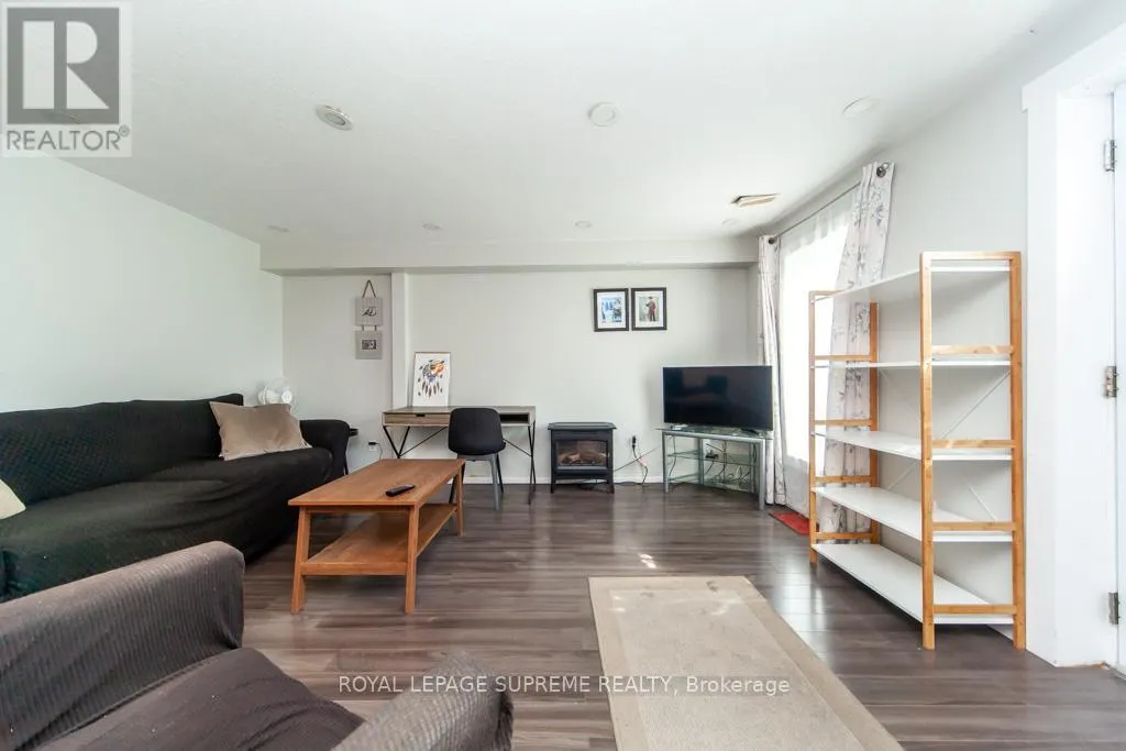 13 ROBINS AVENUE