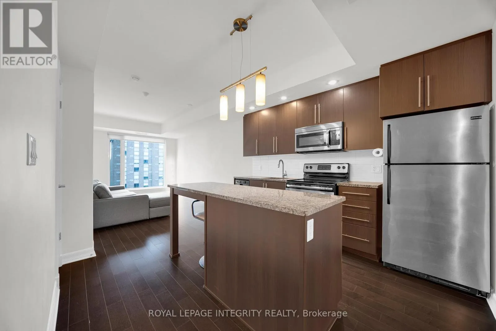 1207 - 238 BESSERER STREET
