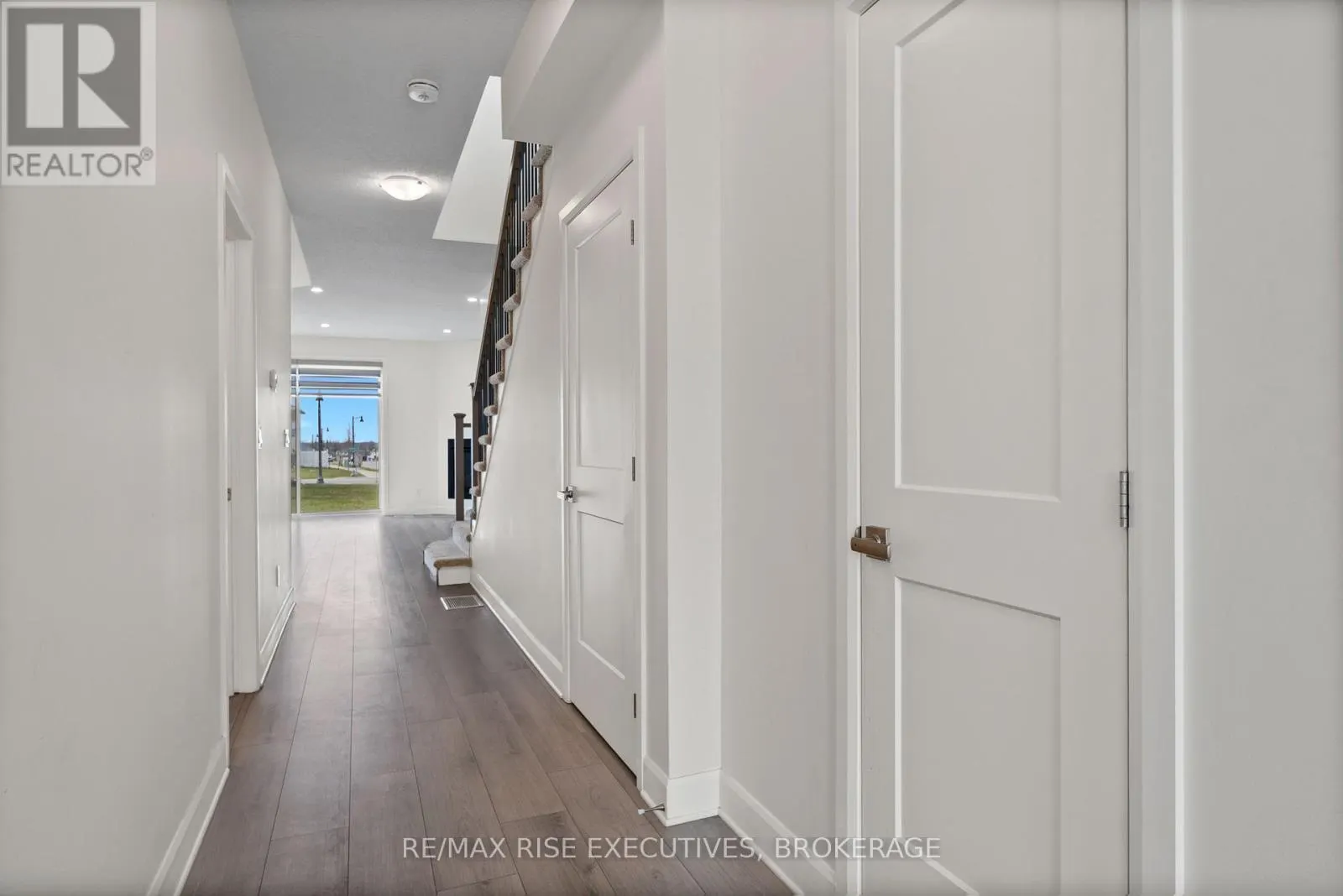 353 BUCKTHORN DRIVE