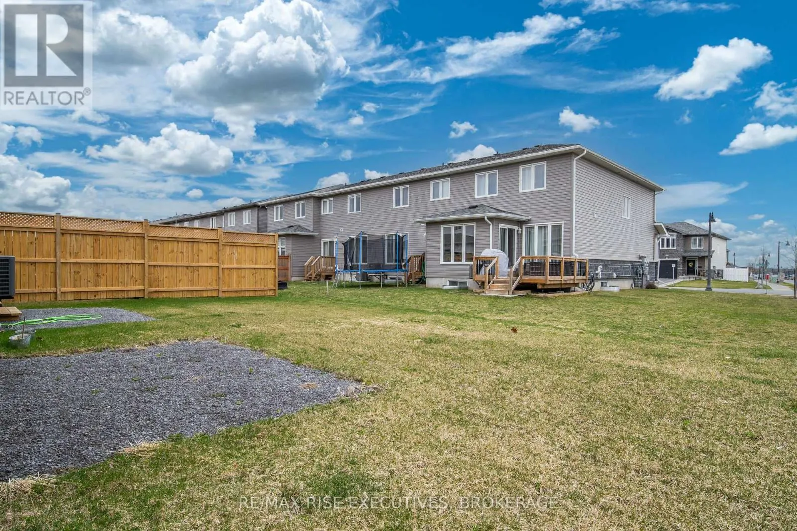 353 BUCKTHORN DRIVE