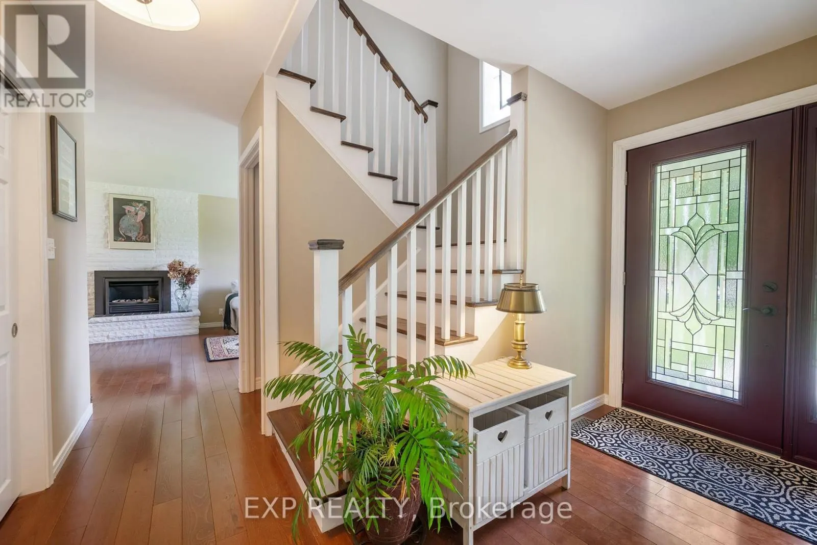 519 LAKESHORE ROAD