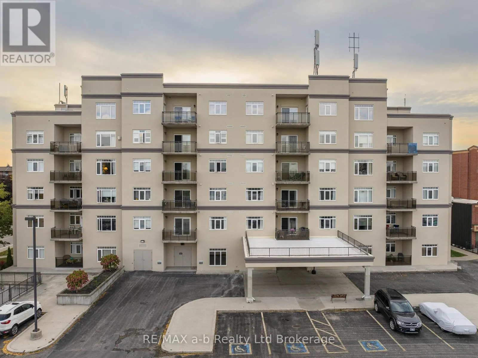 101 - 80 BRIDGE STREET E, #101