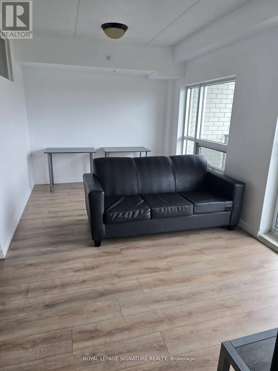 G611 - 275 LARCH STREET