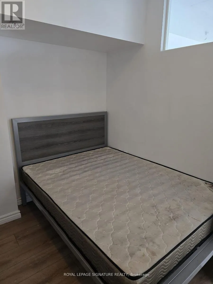 G611 - 275 LARCH STREET