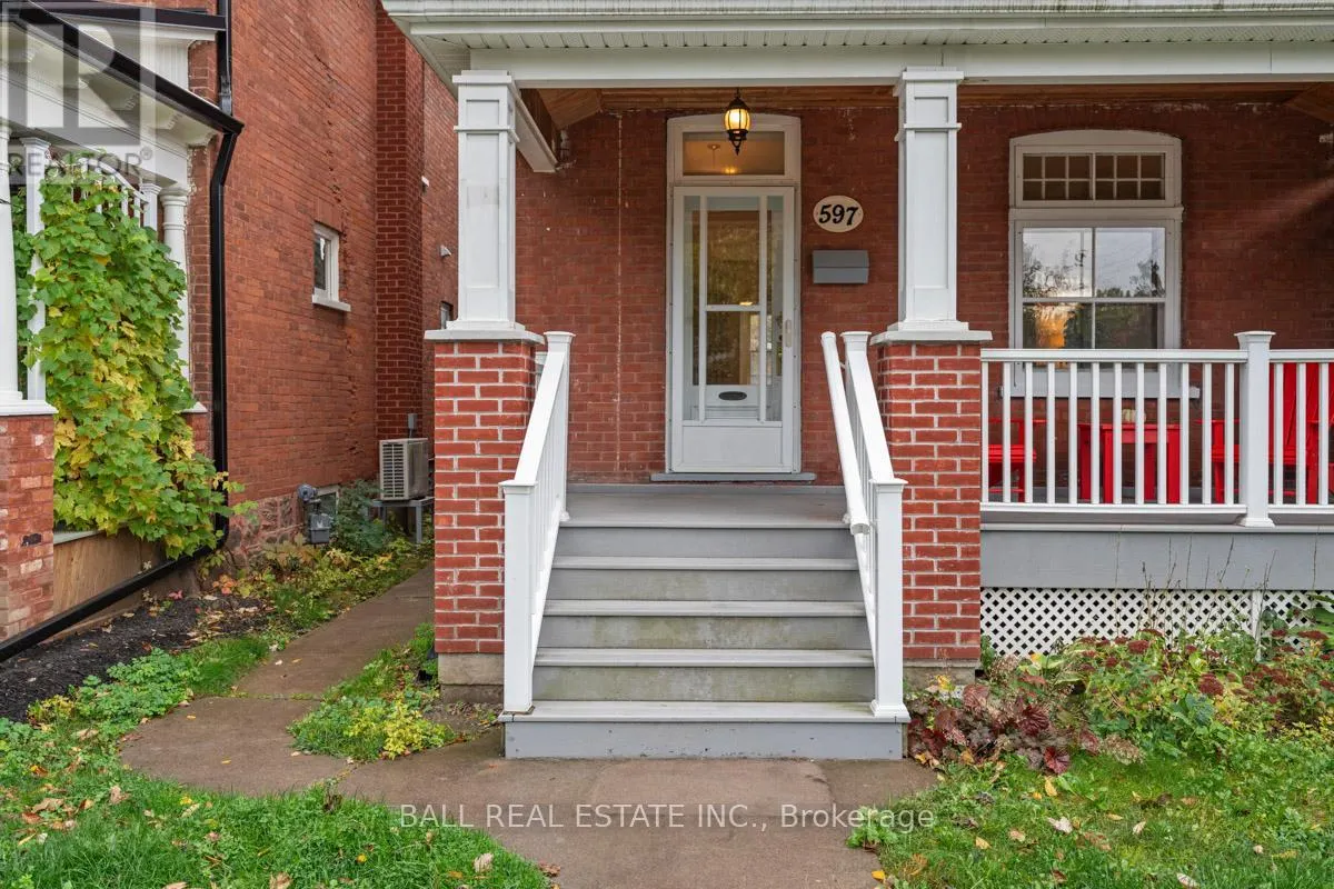 597 GILMOUR STREET