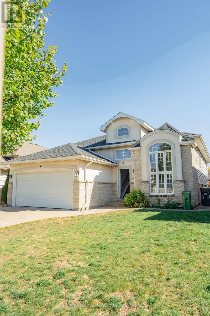 4640 HELSINKI CRESCENT