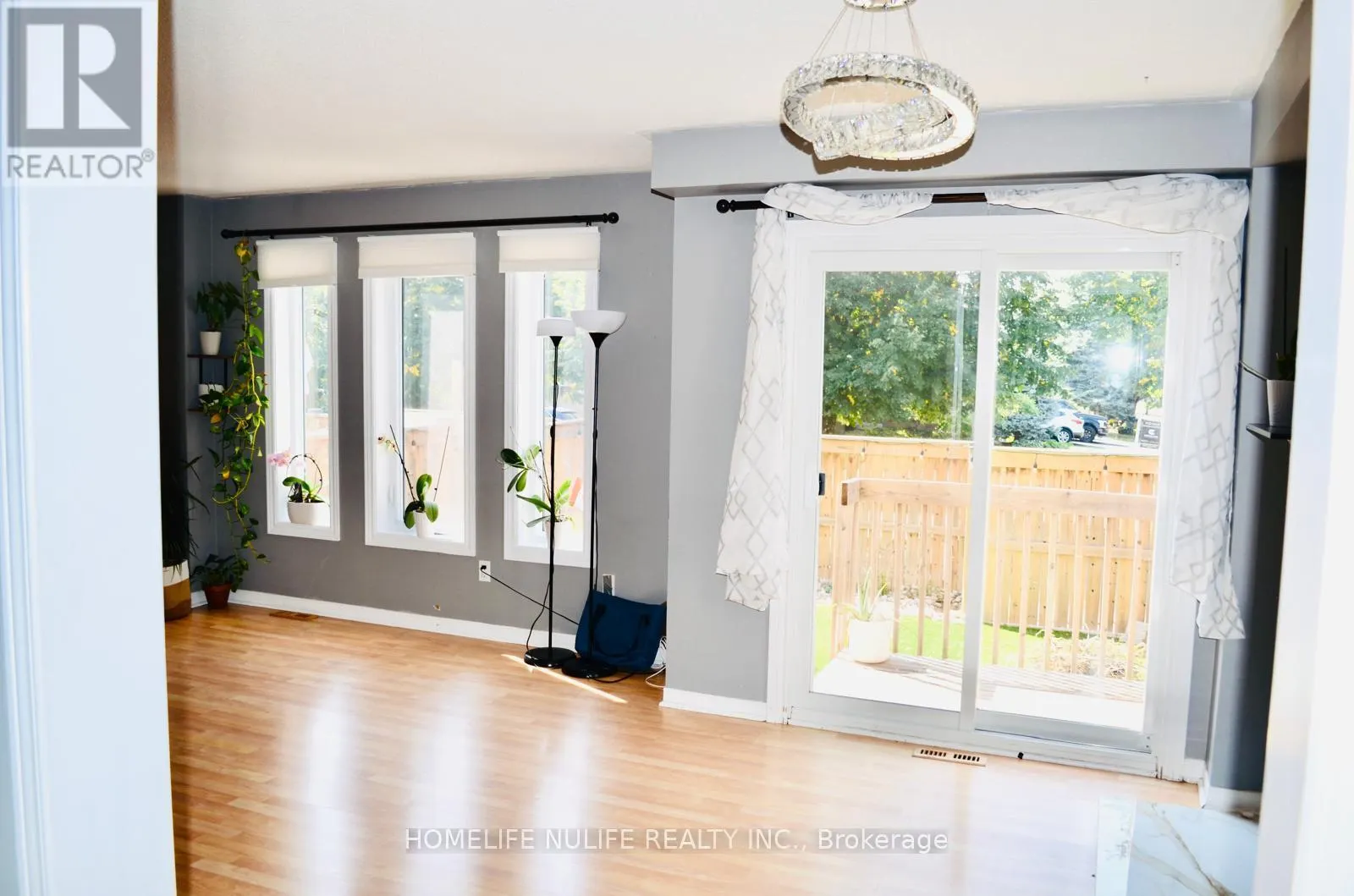 114 FELLOWES CRESCENT